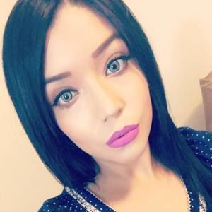 Meet your Posher, Valeria